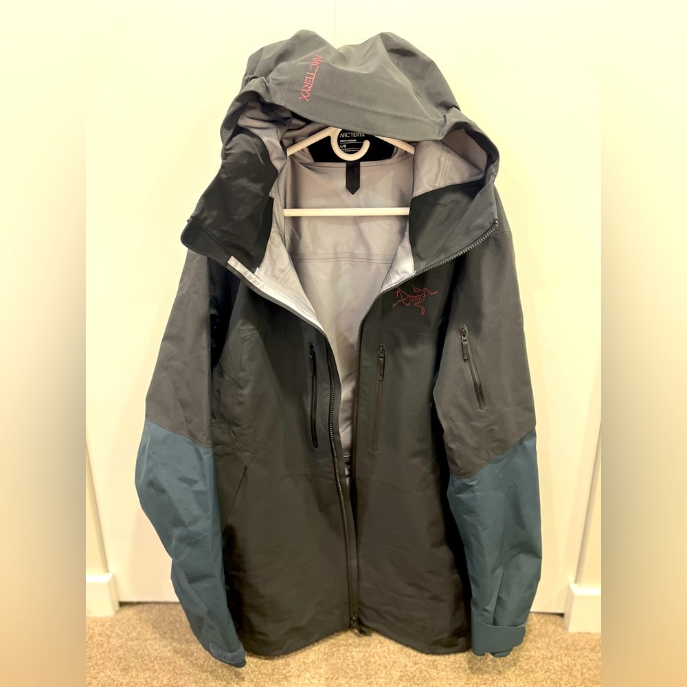 Arcteryx Sabre LT ski shell